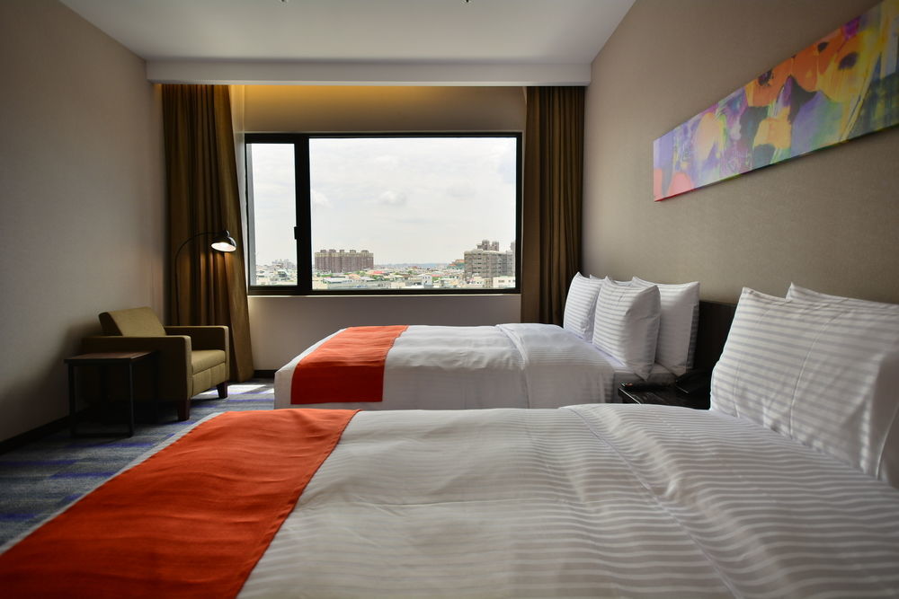 Hoya Resort Hotel Kaohsiung Exterior photo